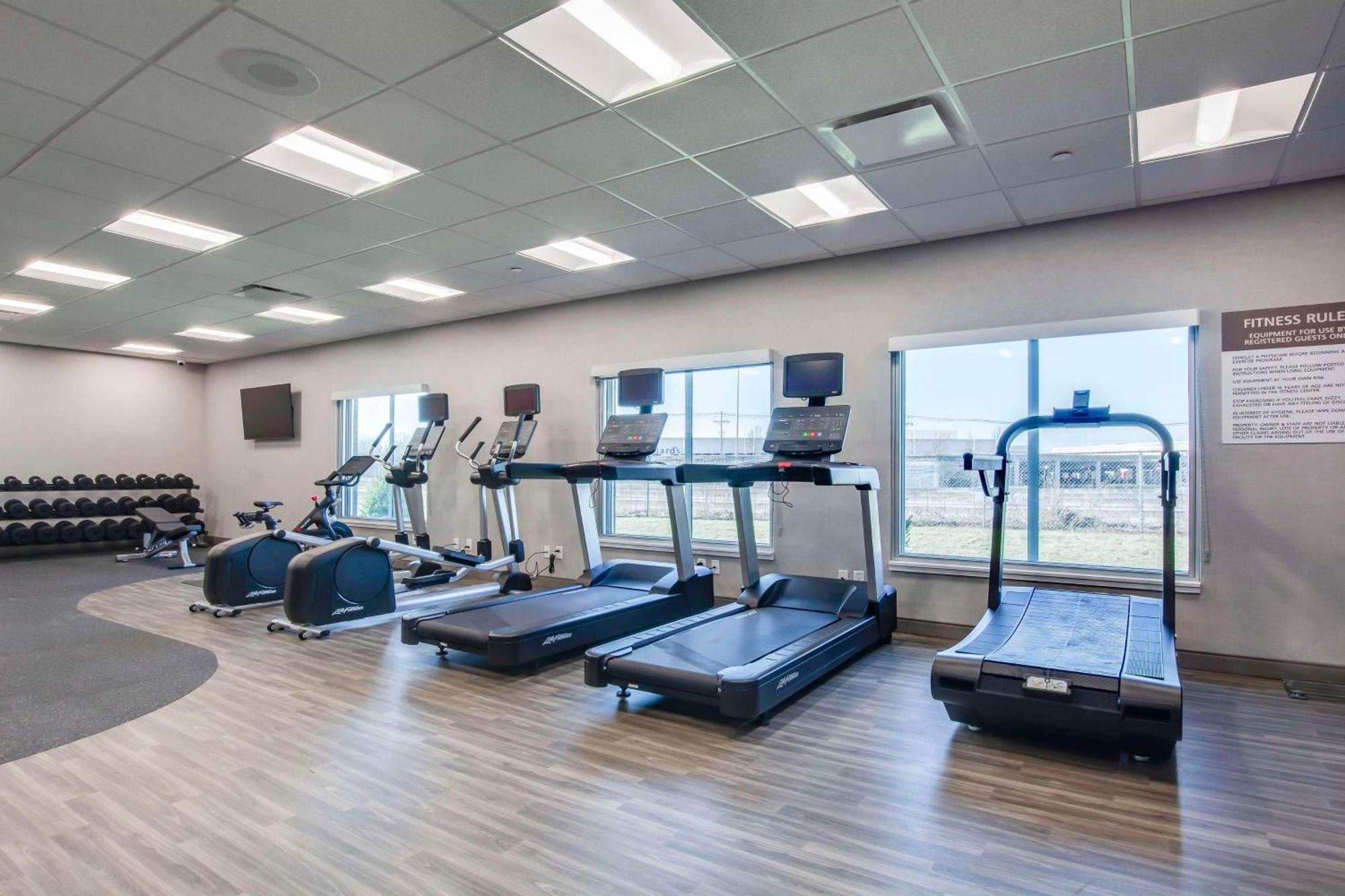 Hampton Inn & Suites By Hilton Louisville East Oxmoor Eksteriør billede